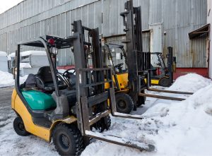 How to Properly Operate a Forklift in Winter Conditions